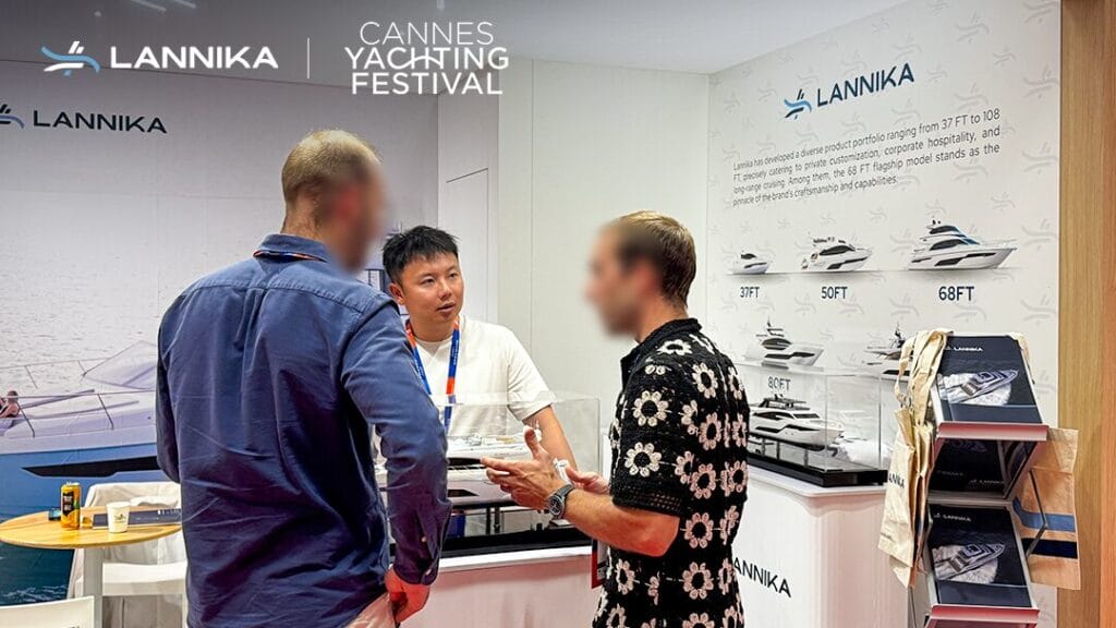 Designers discussing and seeking cooperation opportunities with Lannika